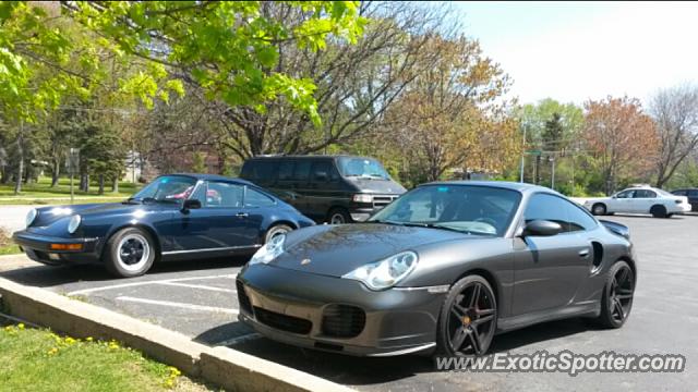 Porsche 911 Turbo spotted in Downers Grove, Illinois
