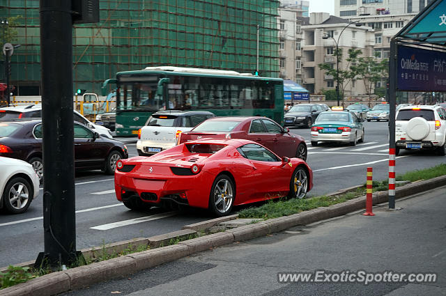 Ferrari 458 Italia spotted in Hangzhou, China