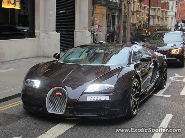 Bugatti Veyron spotted in London, United Kingdom