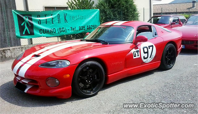 Dodge Viper spotted in Bergamo, Italy