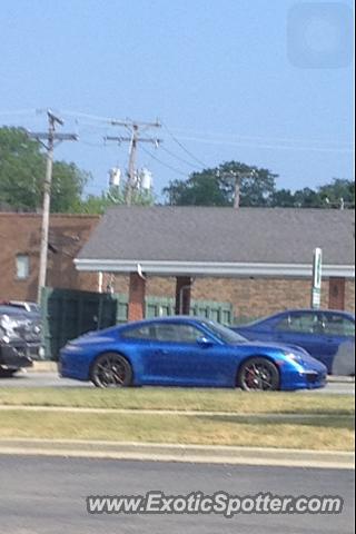Porsche 911 spotted in Downers Grove, Illinois