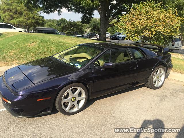 Lotus Esprit spotted in Austin, Texas