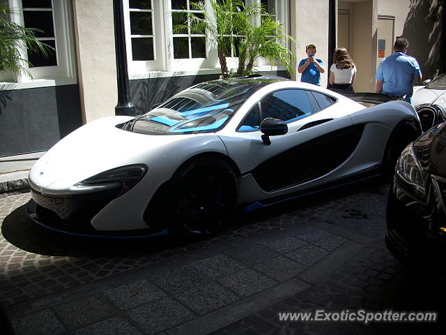 Mclaren P1 spotted in Beverly Hills, California