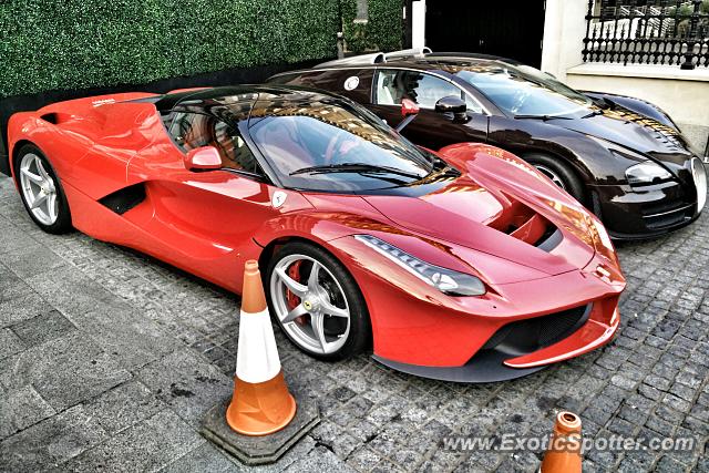 Ferrari LaFerrari spotted in London, United Kingdom