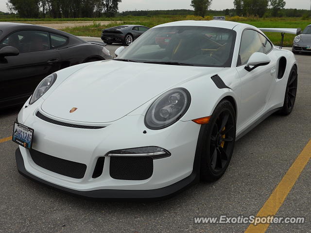 Porsche 911 GT3 spotted in Winnipeg, Canada