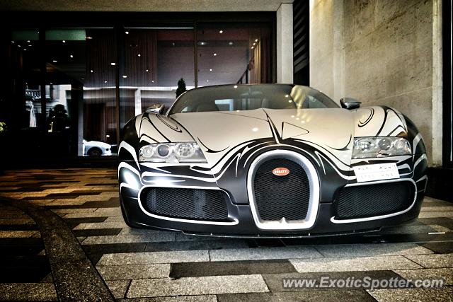 Bugatti Veyron spotted in London, United Kingdom
