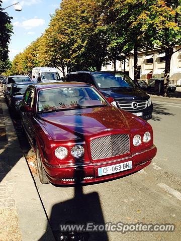 Bentley Arnage spotted in Paris, France