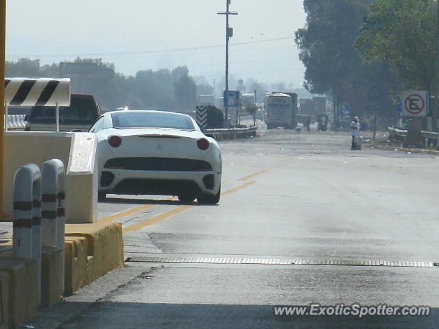Ferrari California spotted in Querétaro, Mexico