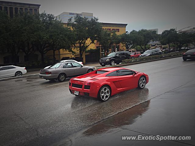 Lamborghini Gallardo spotted in Houston, Texas