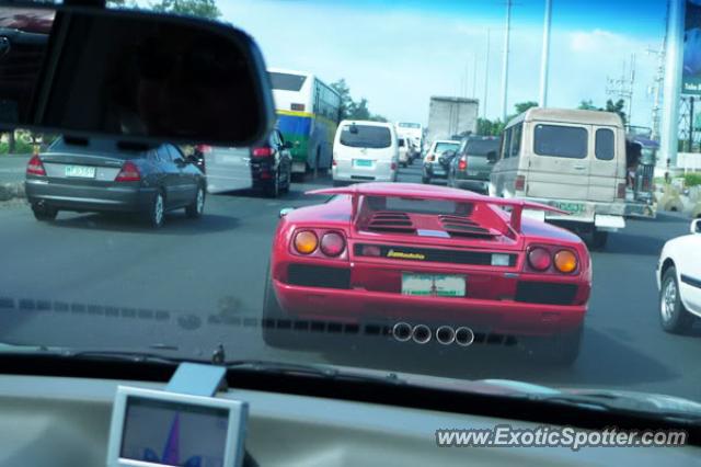 Lamborghini Diablo spotted in Manila, Philippines