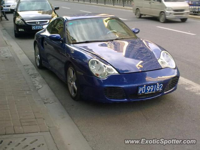 Porsche 911 Turbo spotted in Shanghai, China