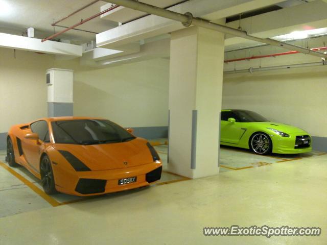 Lamborghini Gallardo spotted in Town, Singapore