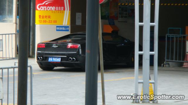 Lamborghini Gallardo spotted in Shanghai, China