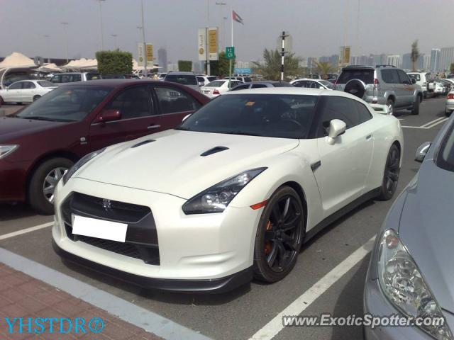 Nissan Skyline spotted in Abu Dhabi, United Arab Emirates