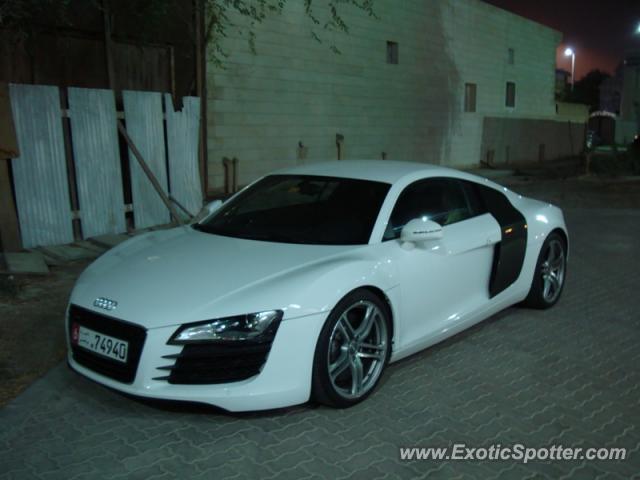 Audi R8 spotted in ABU DHABI, United Arab Emirates
