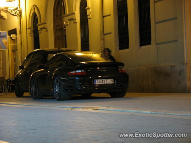 Porsche 911 Turbo spotted in Valencia, Spain