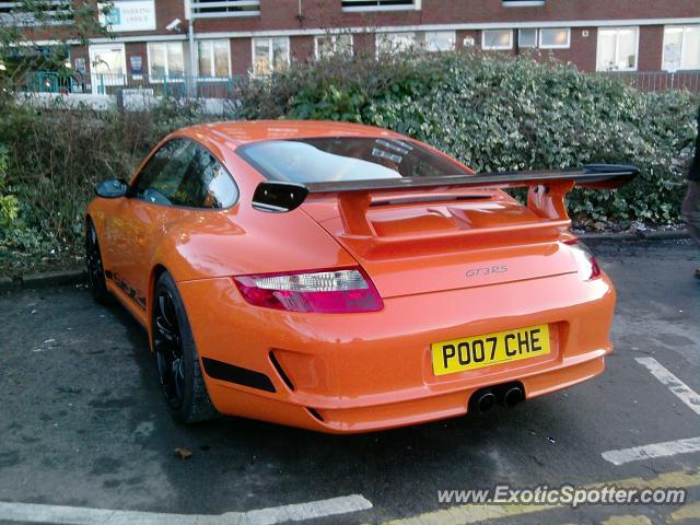 Porsche 911 GT3 spotted in Guildford, United Kingdom