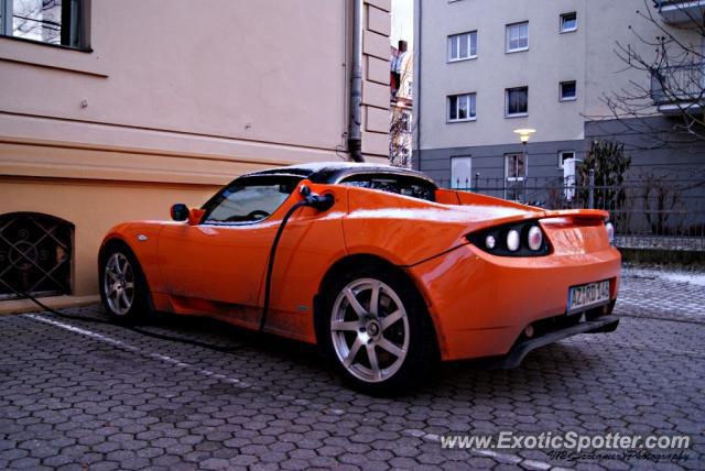 Tesla Roadster spotted in Regensburg, Germany