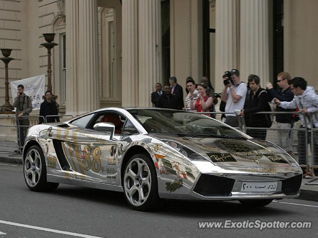 Lamborghini Gallardo spotted in London, Saudi Arabia