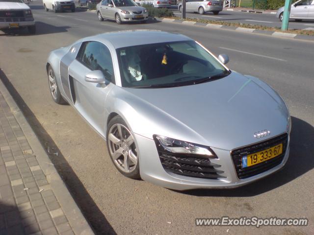 Audi R8 spotted in Petah-Tikwa, Israel