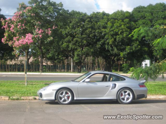 Porsche 911 Turbo spotted in Brasília, Brazil