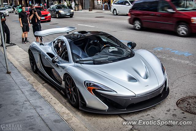 Mclaren P1 spotted in Minneapolis, Minnesota
