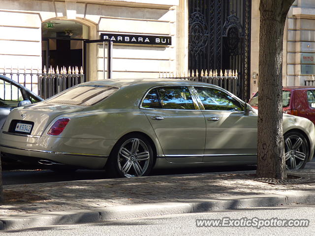 Bentley Mulsanne spotted in PARIS, France