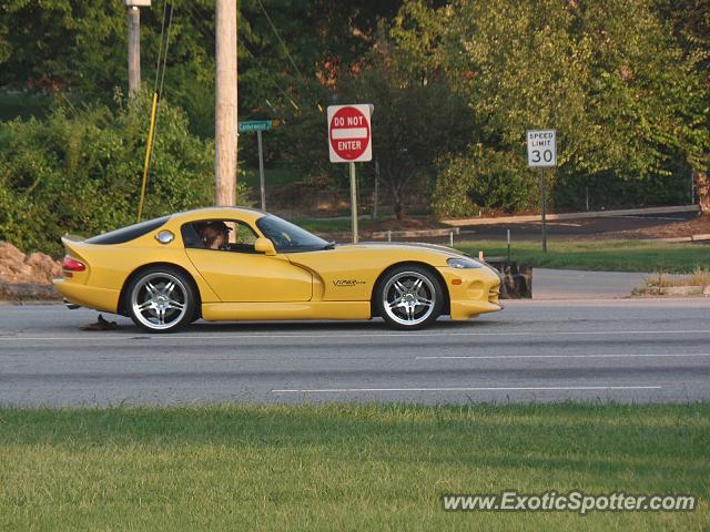 Dodge Viper spotted in Chattanooga, Tennessee
