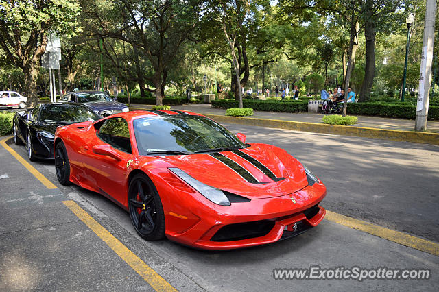 Ferrari 458 Italia spotted in Mexico City, Mexico
