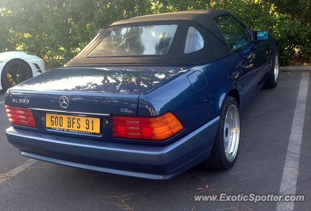 Mercedes SL600 spotted in Almancil, Portugal