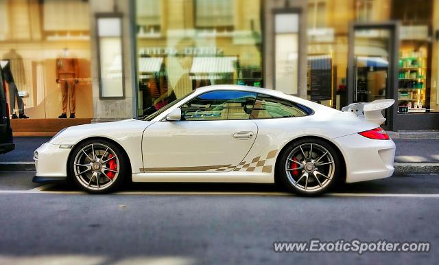 Porsche 911 GT3 spotted in Zurich, Switzerland