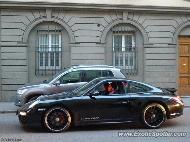 Porsche 911 spotted in Florence, Italy