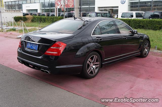 Mercedes S65 AMG spotted in Beijing, China