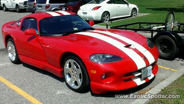 Dodge Viper spotted in Bowmanville ON, Canada