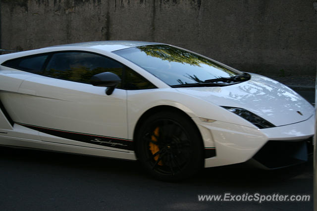 Lamborghini Gallardo spotted in Zurich, Switzerland