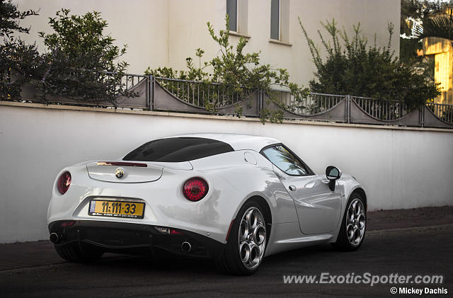 Alfa Romeo 4C spotted in Petah Tikva, Israel