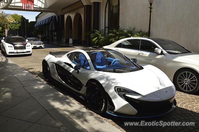 Mclaren P1 spotted in Beverly Hills, California