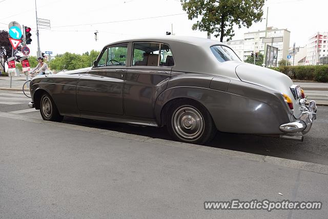 Rolls-Royce Silver Cloud spotted in Wien, Austria