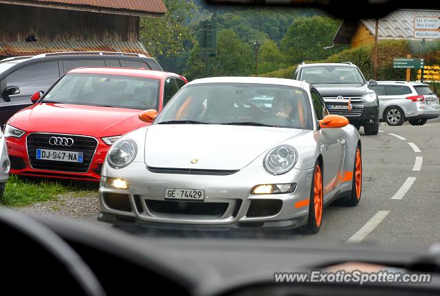 Porsche 911 GT3 spotted in Samoëns, France