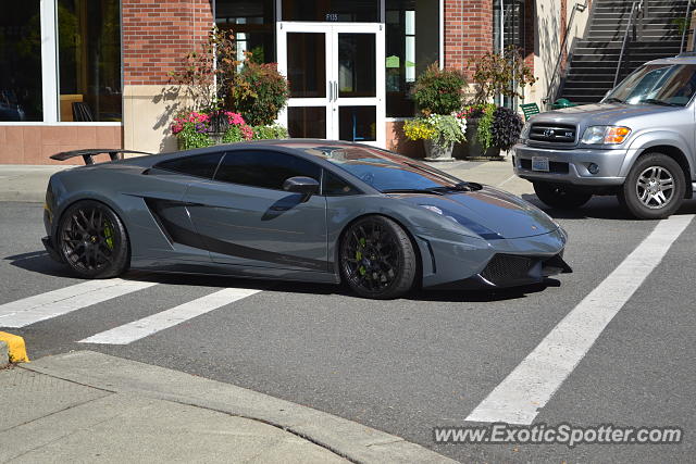 Lamborghini Gallardo spotted in Bellevue, Washington