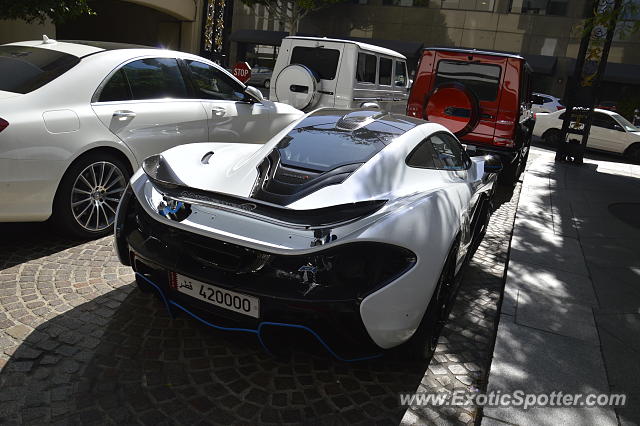 Mclaren P1 spotted in Beverly Hills, California