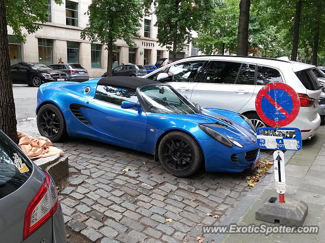 Lotus Elise spotted in Brussels, Belgium