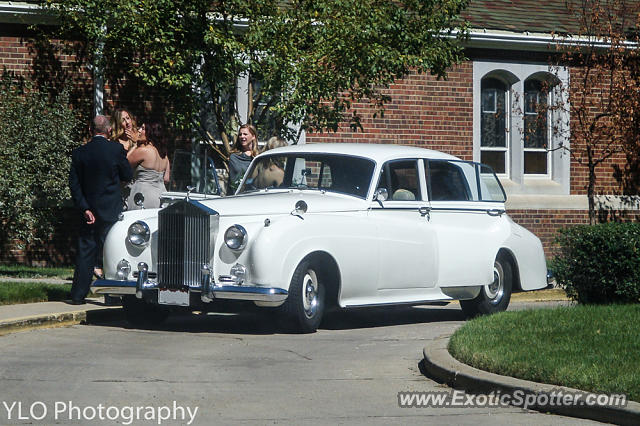 Rolls-Royce Silver Cloud spotted in Cherry Hills, Colorado