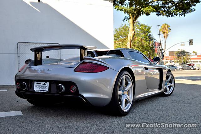 Porsche Carrera GT spotted in Encino, California
