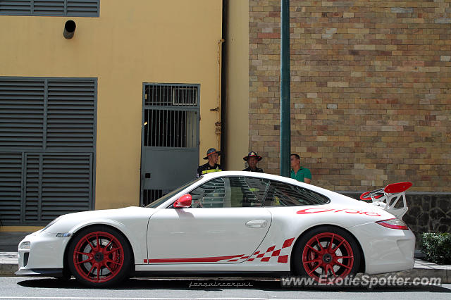 Porsche 911 GT3 spotted in Taguig, Philippines