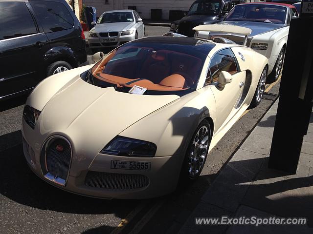 Bugatti Veyron spotted in London, United Kingdom