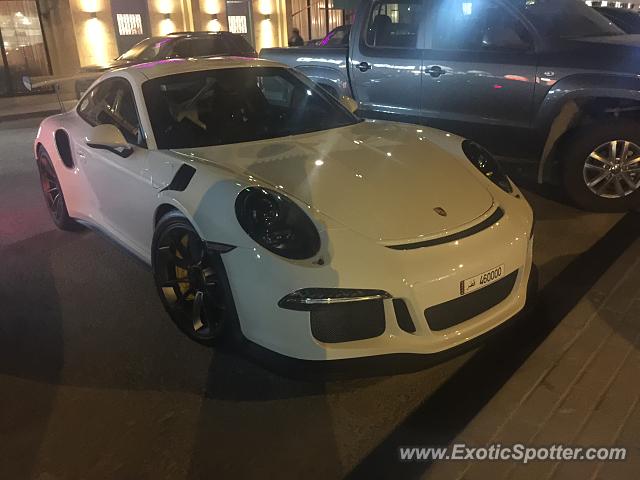 Porsche 911 GT3 spotted in Doha, Qatar