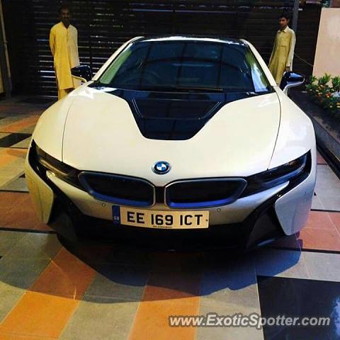 BMW I8 spotted in Lahore, Pakistan