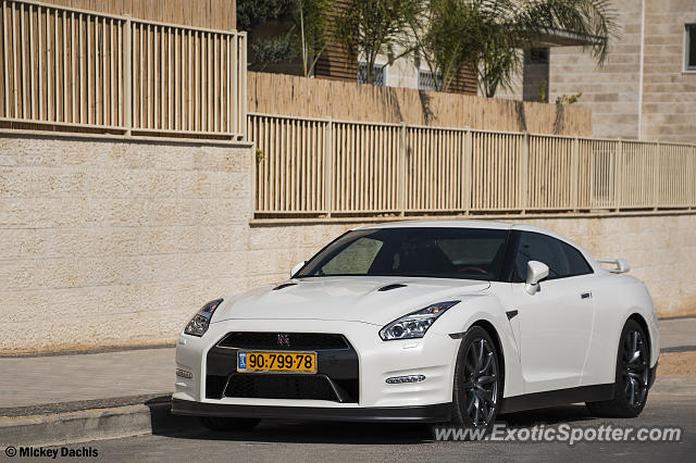 Nissan GT-R spotted in Be'er Sheva, Israel