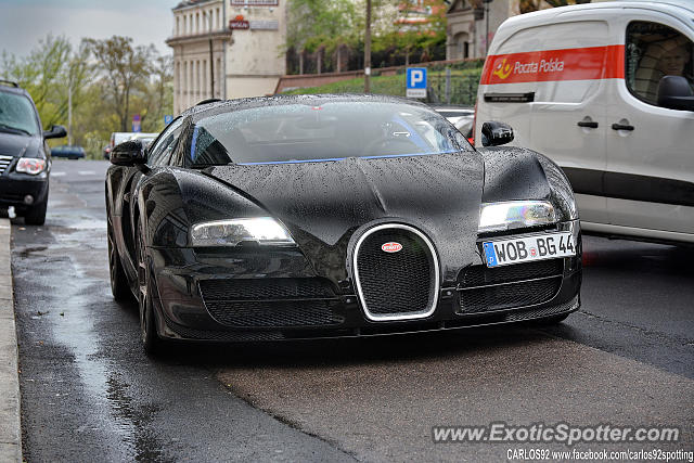 Bugatti Veyron spotted in Warsaw, Poland
